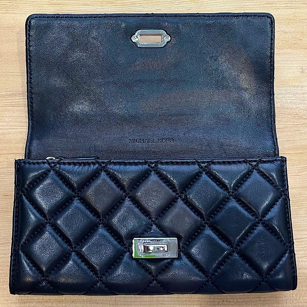Michael Kors Astrid Quilted Black Leather Turn-Lock Carryall Wallet Clutch - Picture 5 of 13
